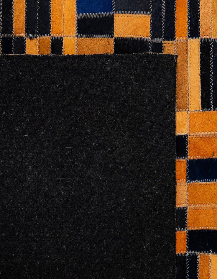 Detail image of  5' x 7' 11 Cowhide - Patchwork Rug