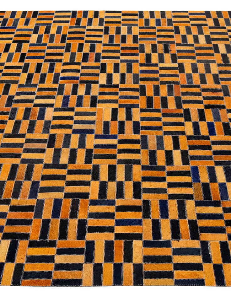 Detail image of  5' 1 x 8' Cowhide - Patchwork Rug