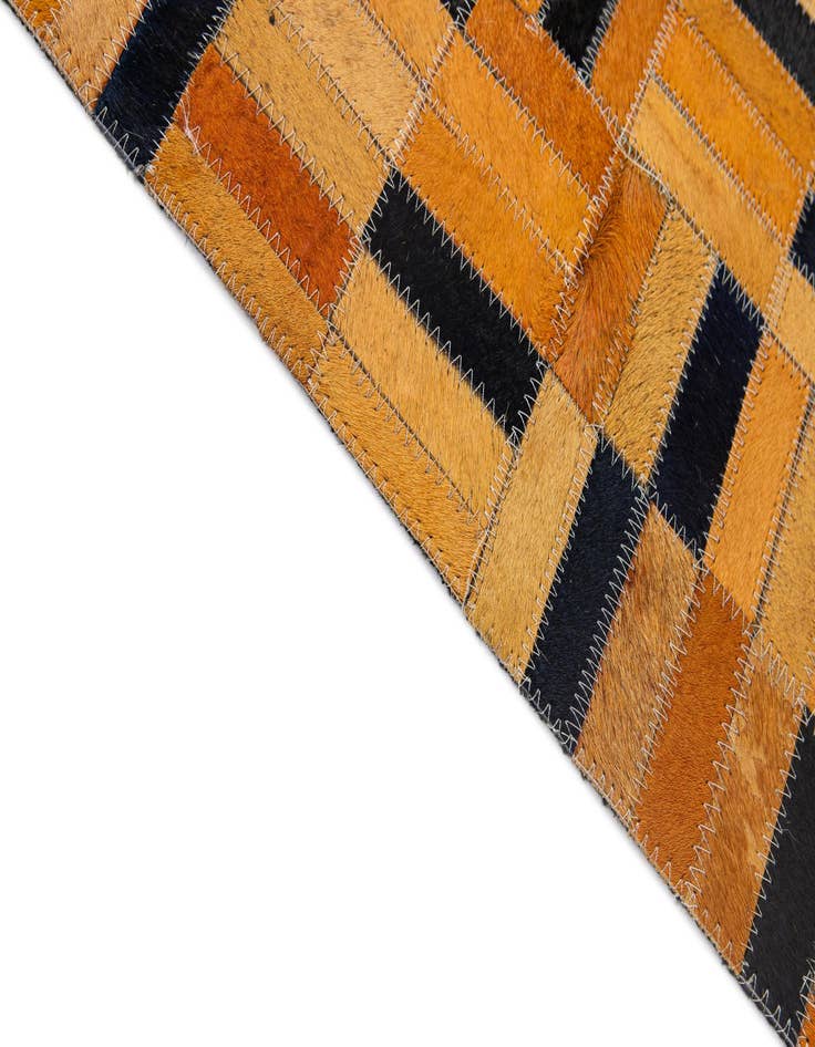 Detail image of  5' x 7' 11 Cowhide - Patchwork Rug