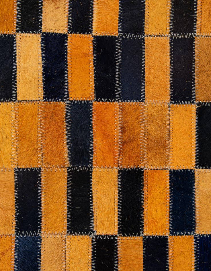 Detail image of  5' x 7' 11 Cowhide - Patchwork Rug