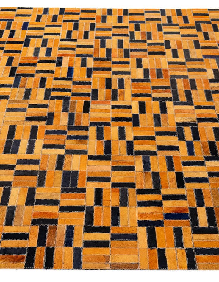 Detail image of  5' x 7' 11 Cowhide - Patchwork Rug