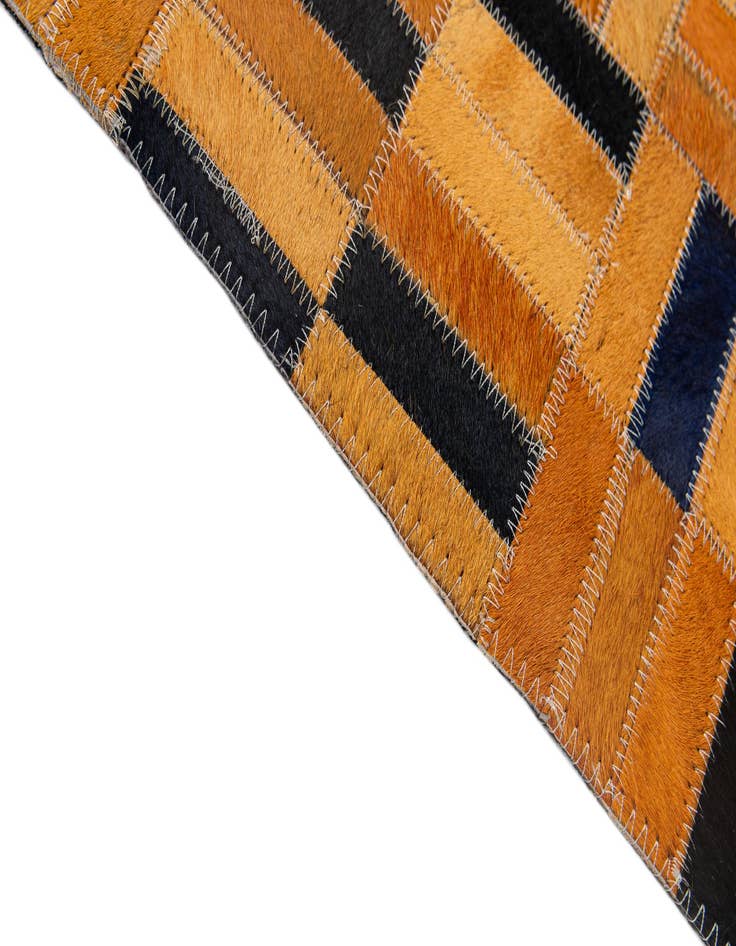 Detail image of  5' x 7' 11 Cowhide - Patchwork Rug