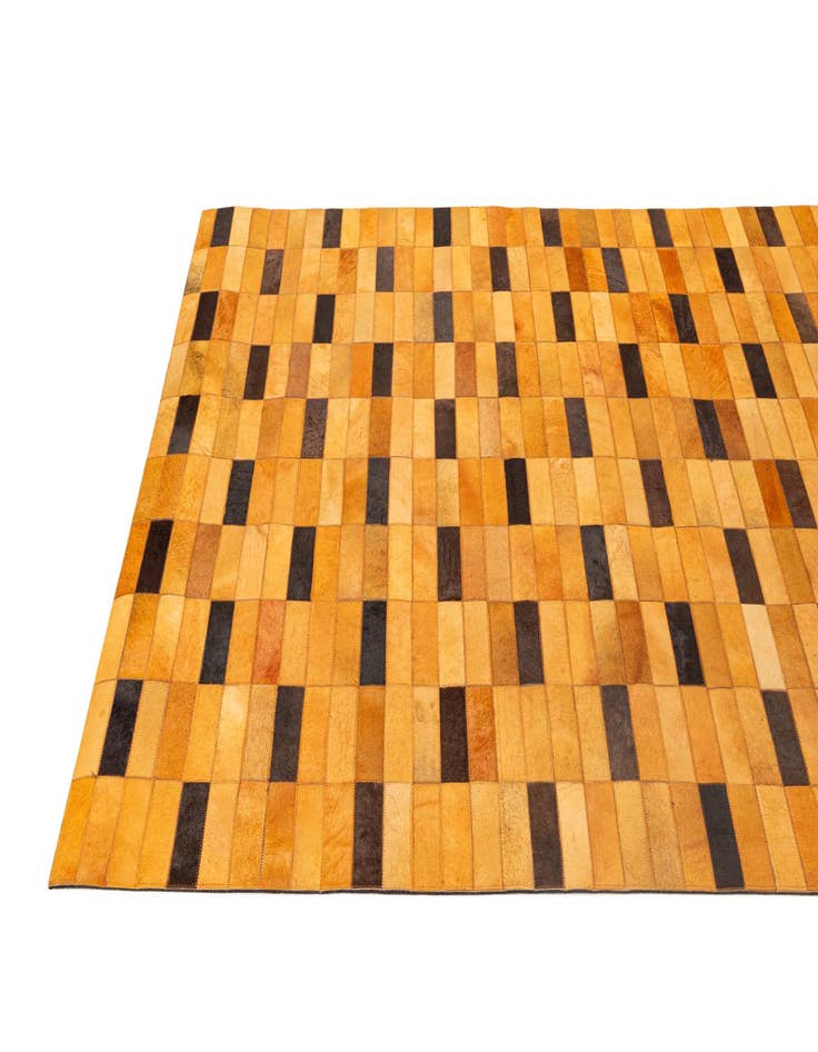 Detail image of  5' 1 x 8' Cowhide - Patchwork Rug