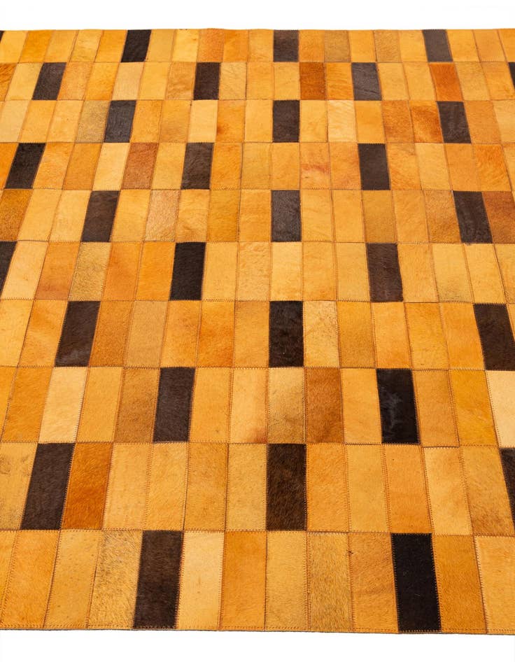 Detail image of  5' 1 x 8' Cowhide - Patchwork Rug