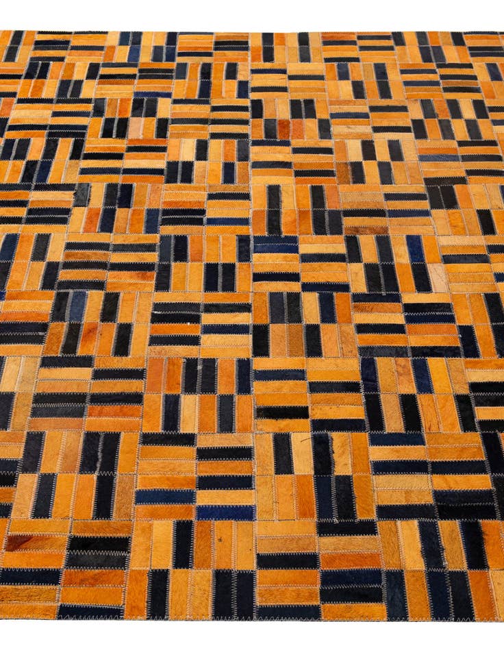 Detail image of  5' 1 x 8' Cowhide - Patchwork Rug