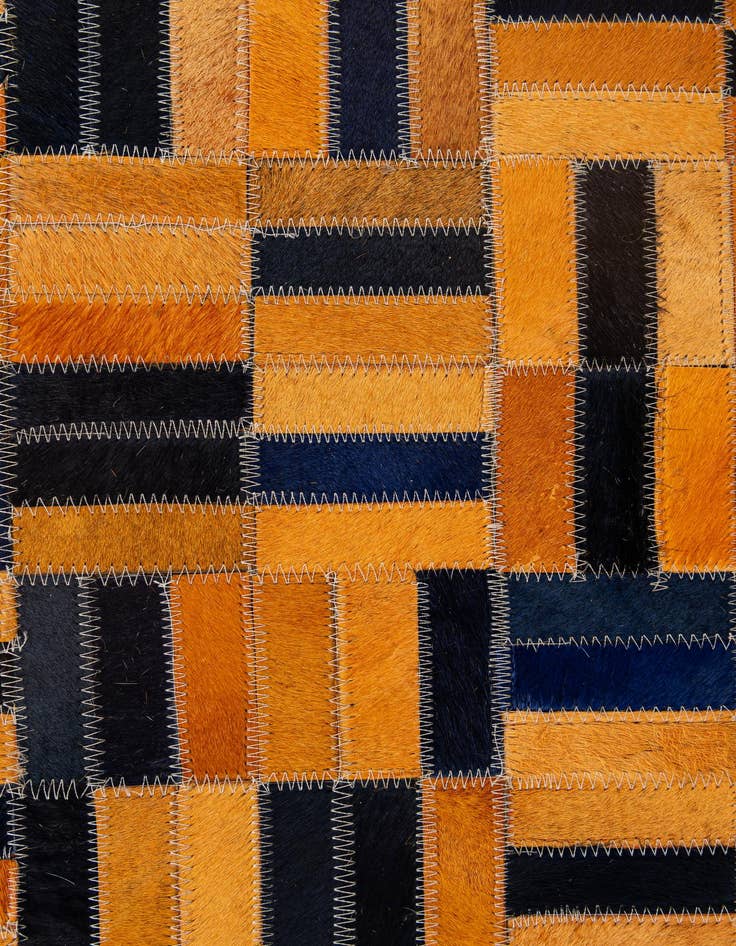 Detail image of  5' 1 x 8' Cowhide - Patchwork Rug