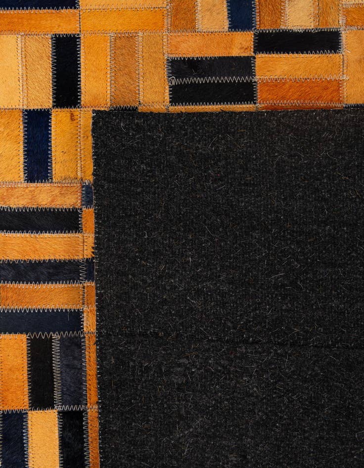 Detail image of  5' 1 x 8' Cowhide - Patchwork Rug