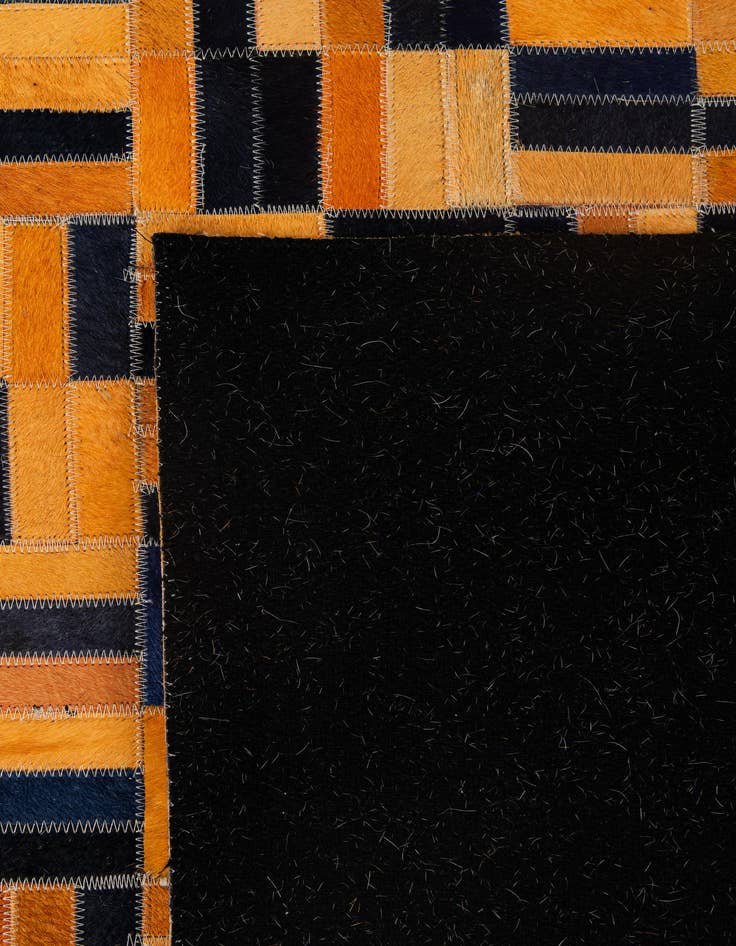 Detail image of  5' x 8' Cowhide - Patchwork Rug