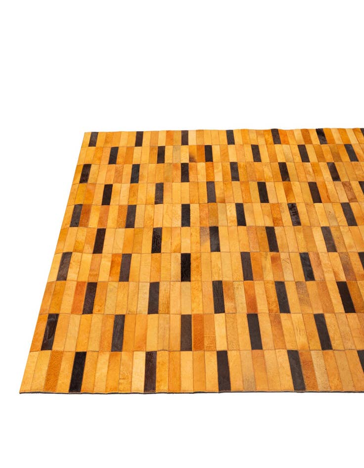 Detail image of  5' 1 x 8' Cowhide - Patchwork Rug