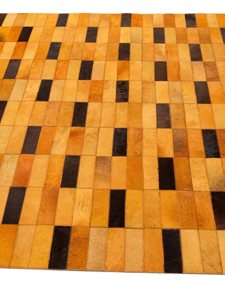 Detail image of  5' 1 x 8' Cowhide - Patchwork Rug