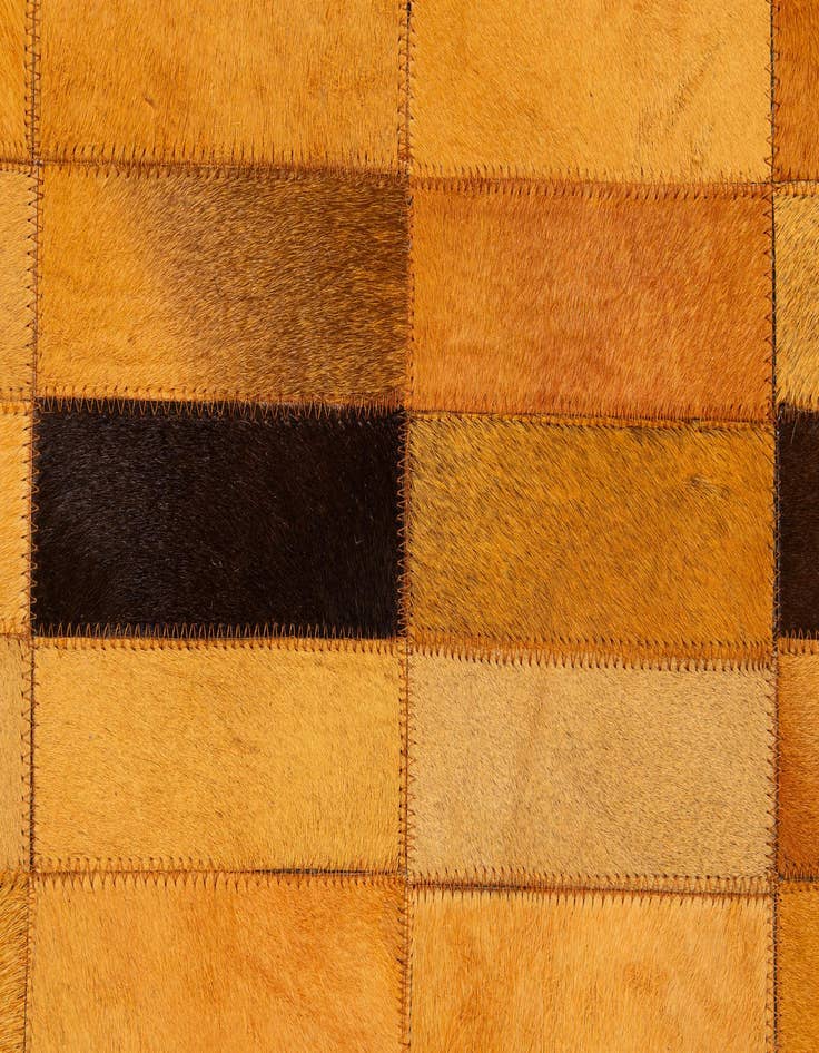 Detail image of  5' 1 x 8' Cowhide - Patchwork Rug