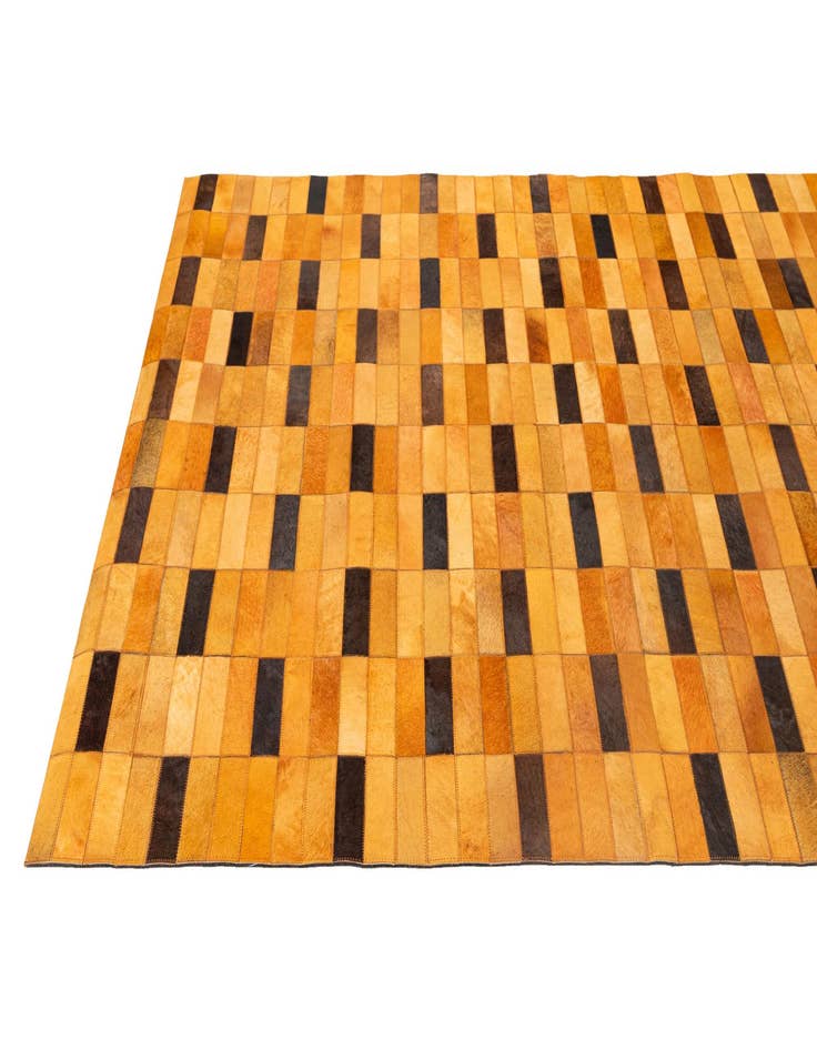 Detail image of  5' 1 x 8' Cowhide - Patchwork Rug