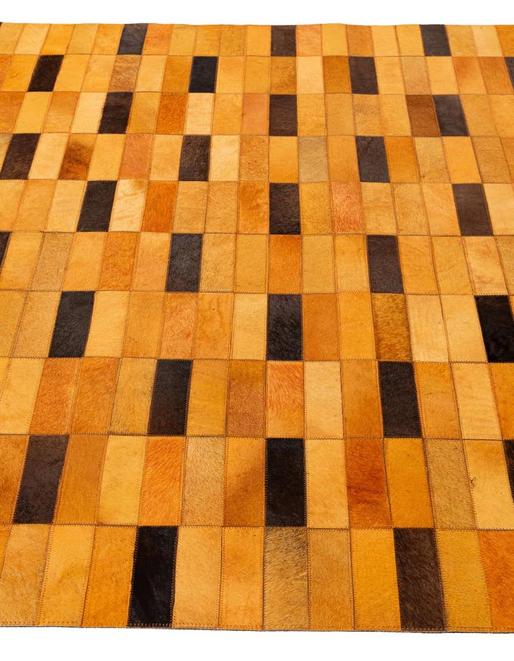 Detail image of  5' 1 x 8' Cowhide - Patchwork Rug