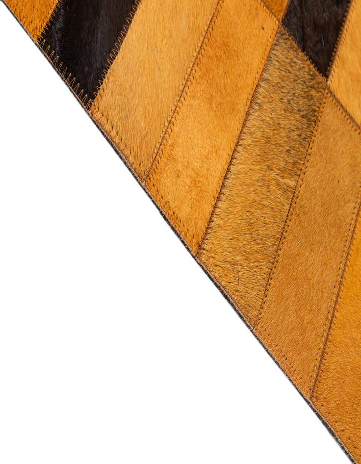 Detail image of  5' 1 x 8' Cowhide - Patchwork Rug