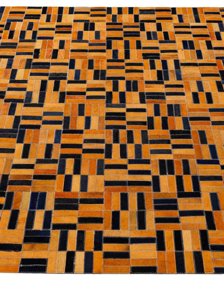 Detail image of  5' 1 x 8' Cowhide - Patchwork Rug