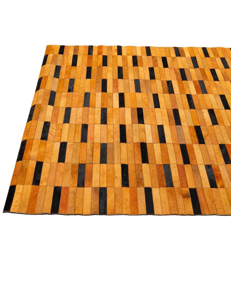 Detail image of  4' 11 x 8' Cowhide - Patchwork Rug