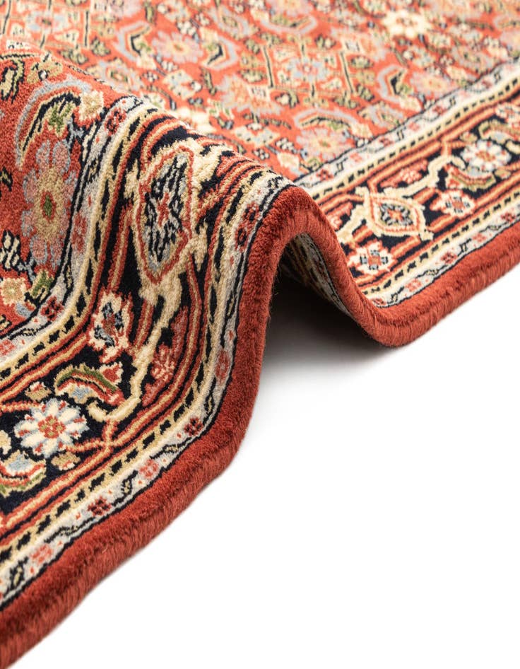 Detail image of  4' x 6'  Hand Knotted Farahan Wool Rug