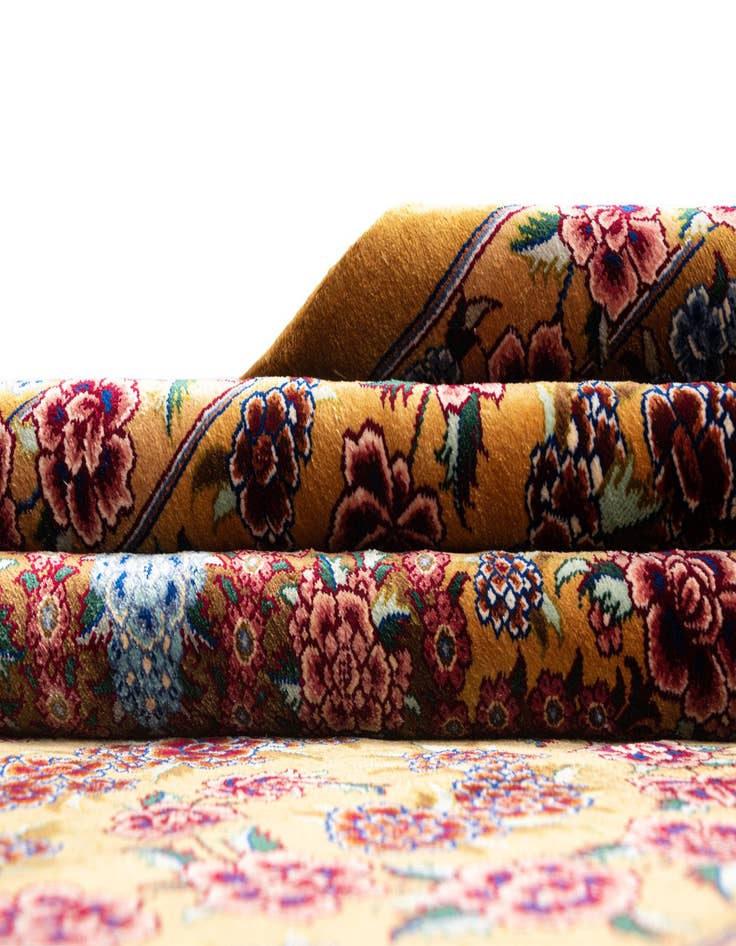 Detail image of  4' 7 x 6' 6 Ghom Silk Rug