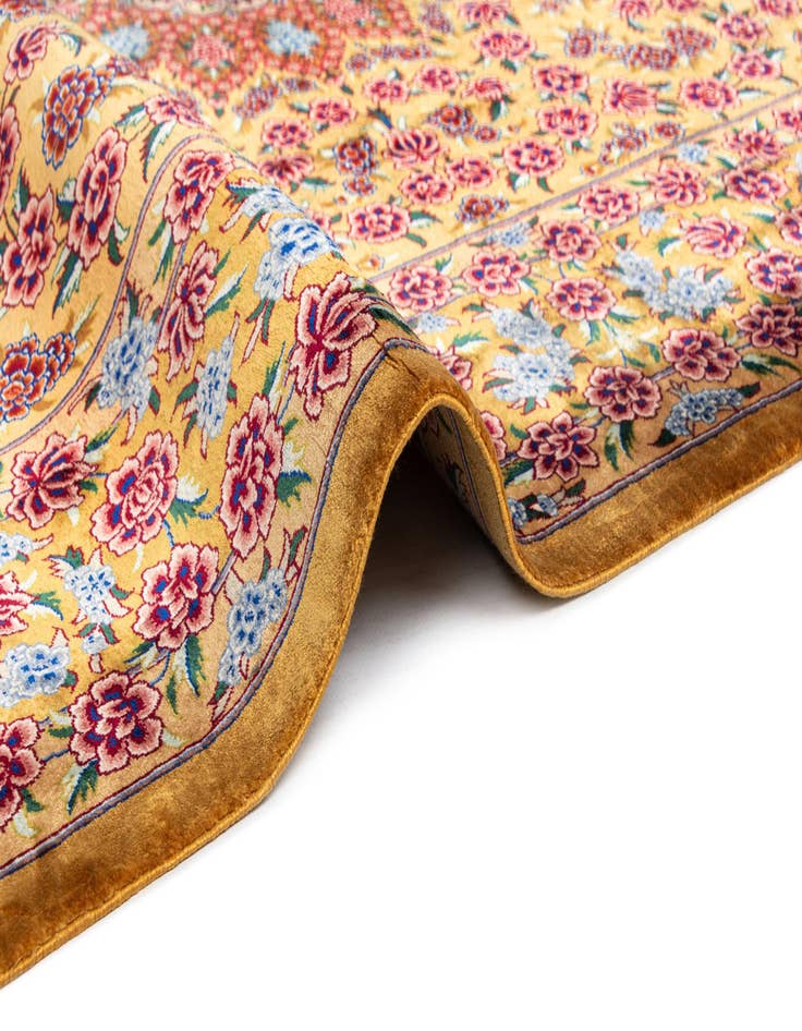 Detail image of  4' 7 x 6' 6 Ghom Silk Rug