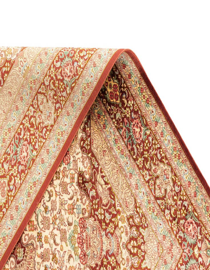 Detail image of  3' 3 x 5' 2 Ghom Silk Rug