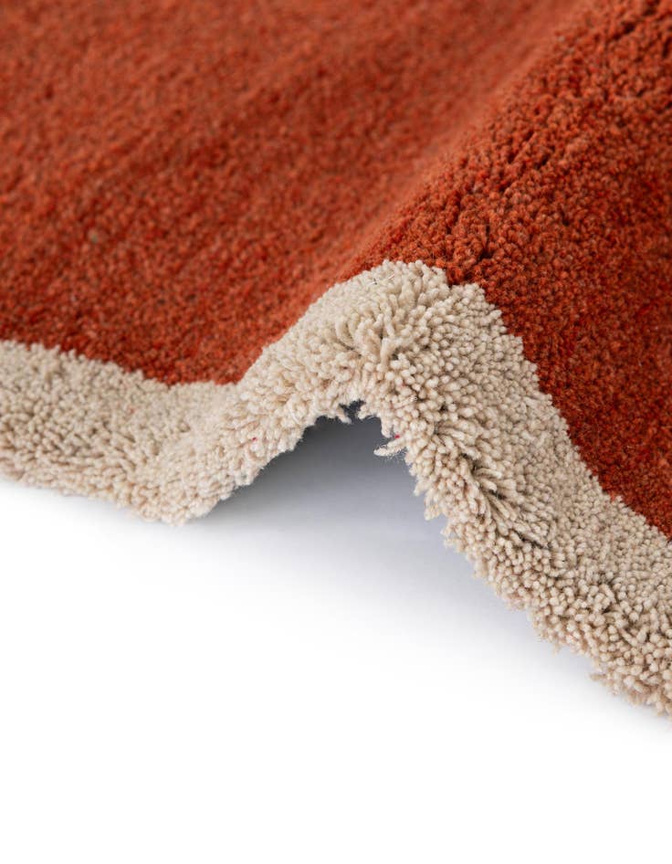 Detail image of  5' 1 x 8' Handtufted Wool Rug