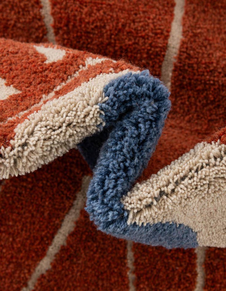 Detail image of  6' 1 x 9' Handtufted Wool Rug