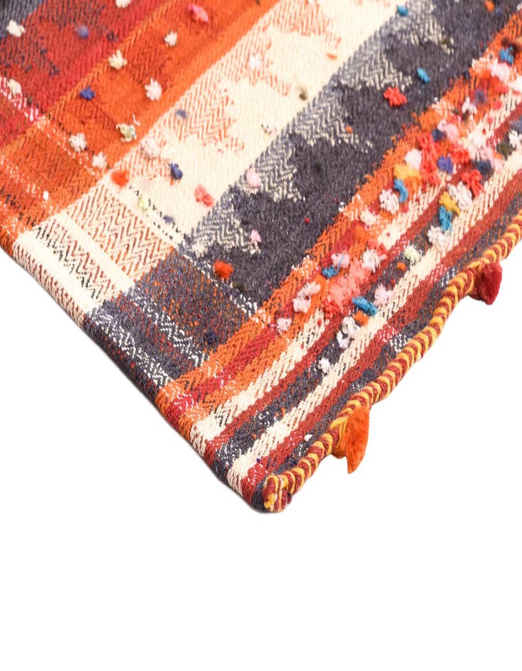 Detail image of 4' 11 x 6' 8 Jajim Rug