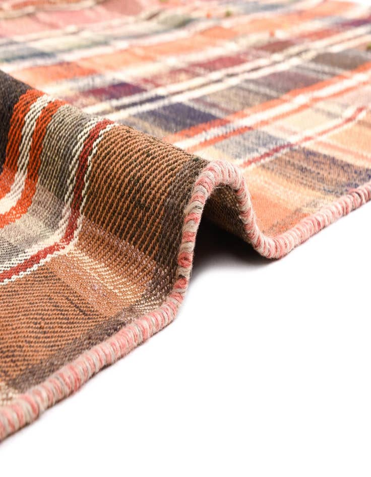 Detail image of  5' 5 x 7' Jajim Rug