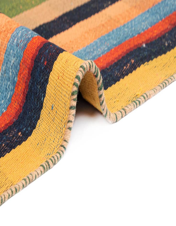 Detail image of  5' x 7' 4 Jajim Wool Rug