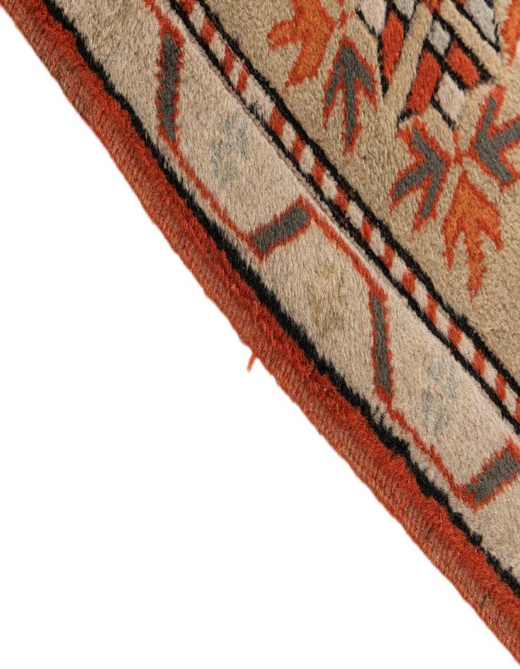 Detail image of  6' 6 x 9' 8  Hand Knotted Kars Wool Rug