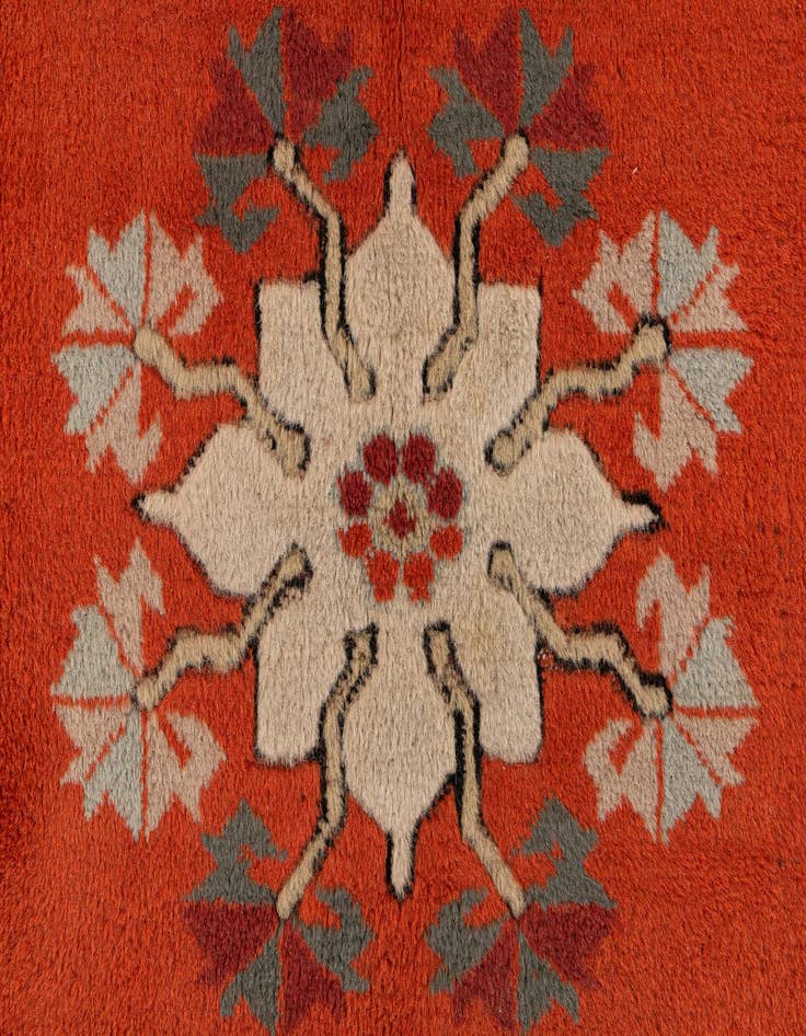 Detail image of  6' 6 x 9' 8  Hand Knotted Kars Wool Rug