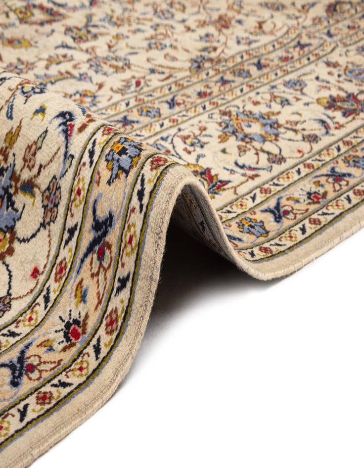 Detail image of  8' x 11' 6 Kashan Wool Rug