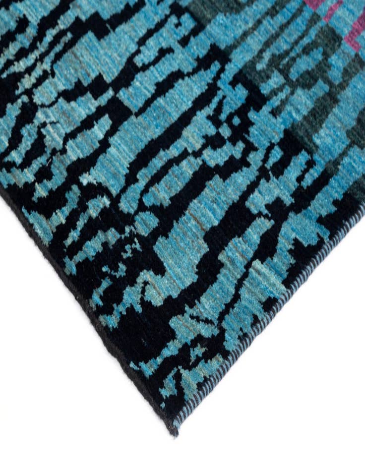 Detail image of  8' 2 x 9' 7 Kashkuli Wool Rug