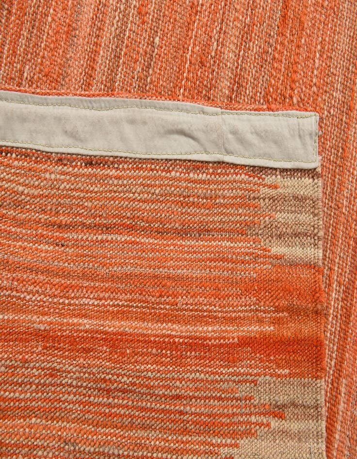 Detail image of  4' 3 x 5' 9  Hand Woven Kilim Modern Wool Rug