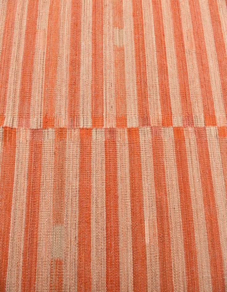 Detail image of  4' 5 x 5' 10  Hand Woven Kilim Modern Wool Rug