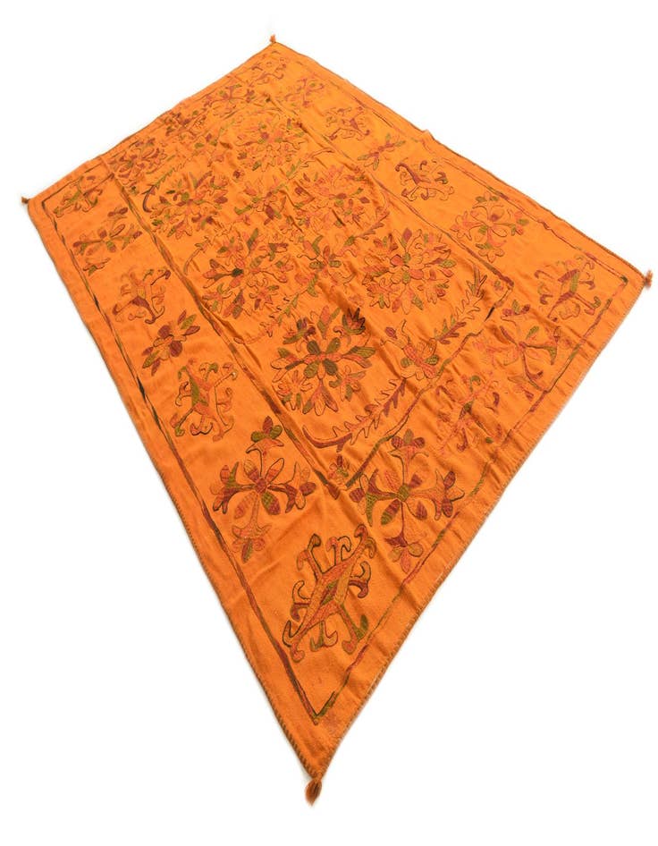 Detail image of  6' 8 x 9' 8  Hand Woven Kilim Suzani Wool Rug