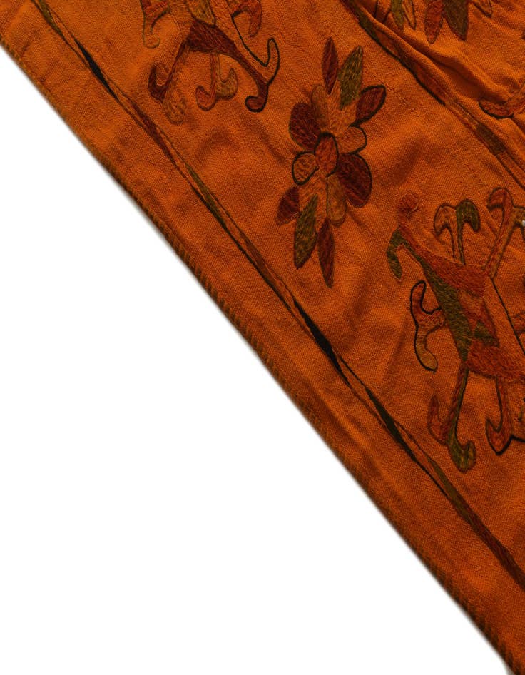 Detail image of  6' 8 x 9' 8  Hand Woven Kilim Suzani Wool Rug