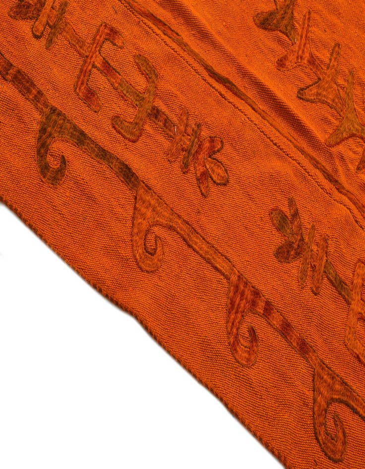 Detail image of  5' 7 x 7' 7  Hand Woven Kilim Suzani Wool Rug