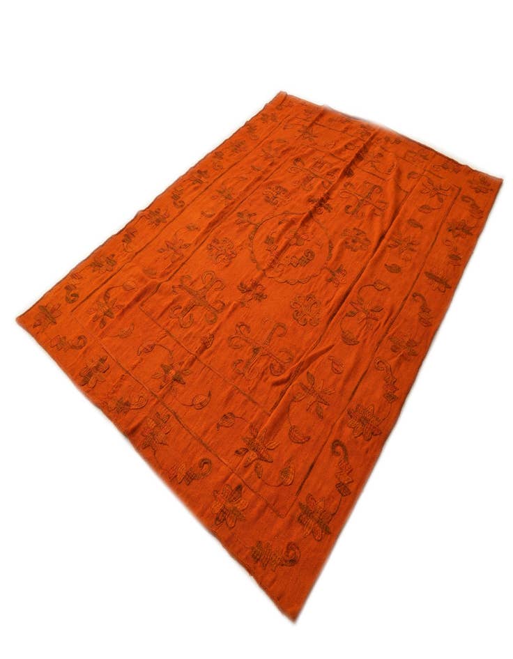 Detail image of  5' 9 x 7' 7  Hand Woven Kilim Suzani Wool Rug