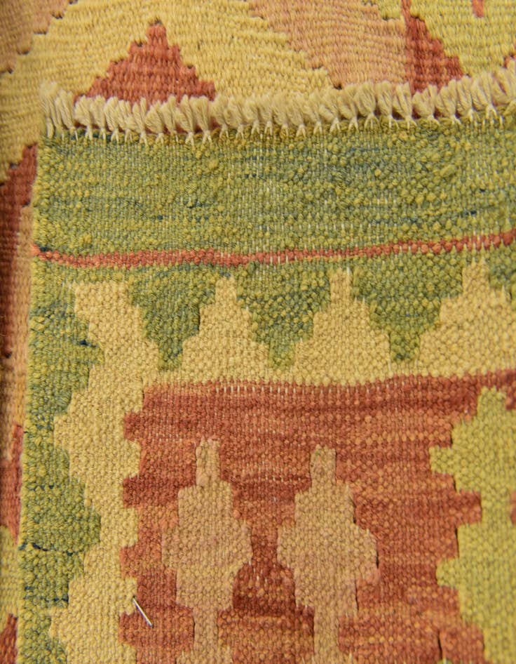 Detail image of  3' 4 x 4' 10  Hand Woven Kilim Waziri Wool Rug