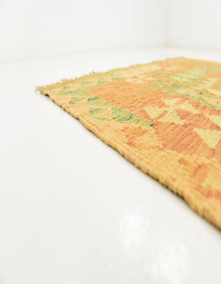 Detail image of  3' 2 x 5' 2  Hand Woven Kilim Waziri Wool Rug