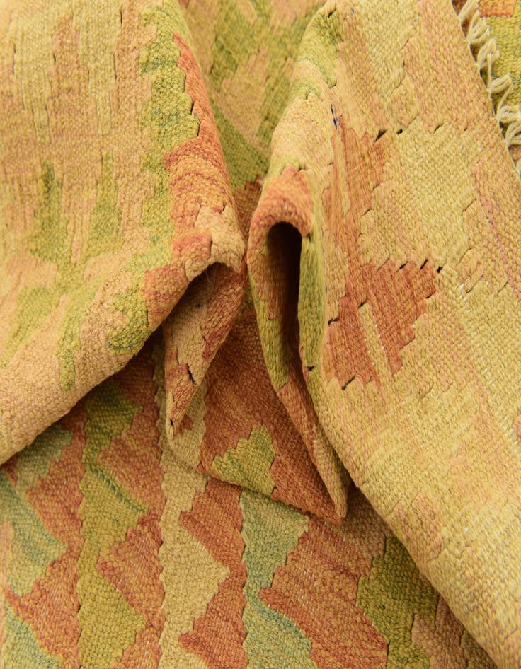 Detail image of  3' x 4' 10  Hand Woven Kilim Waziri Wool Rug