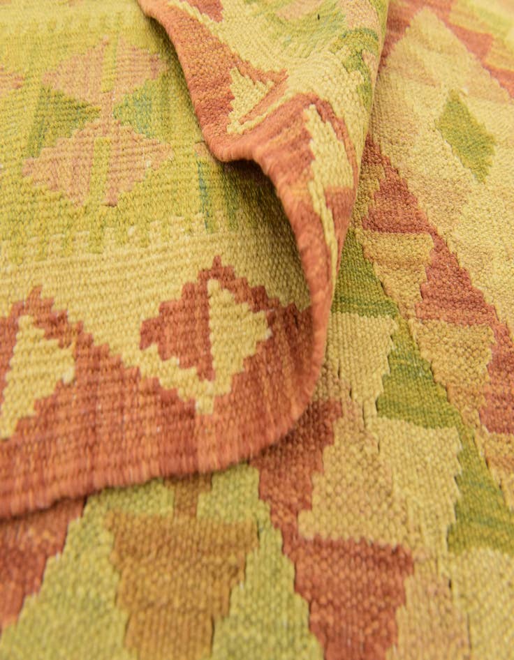 Detail image of  4' 10 x 6' 8  Hand Woven Kilim Waziri Wool Rug