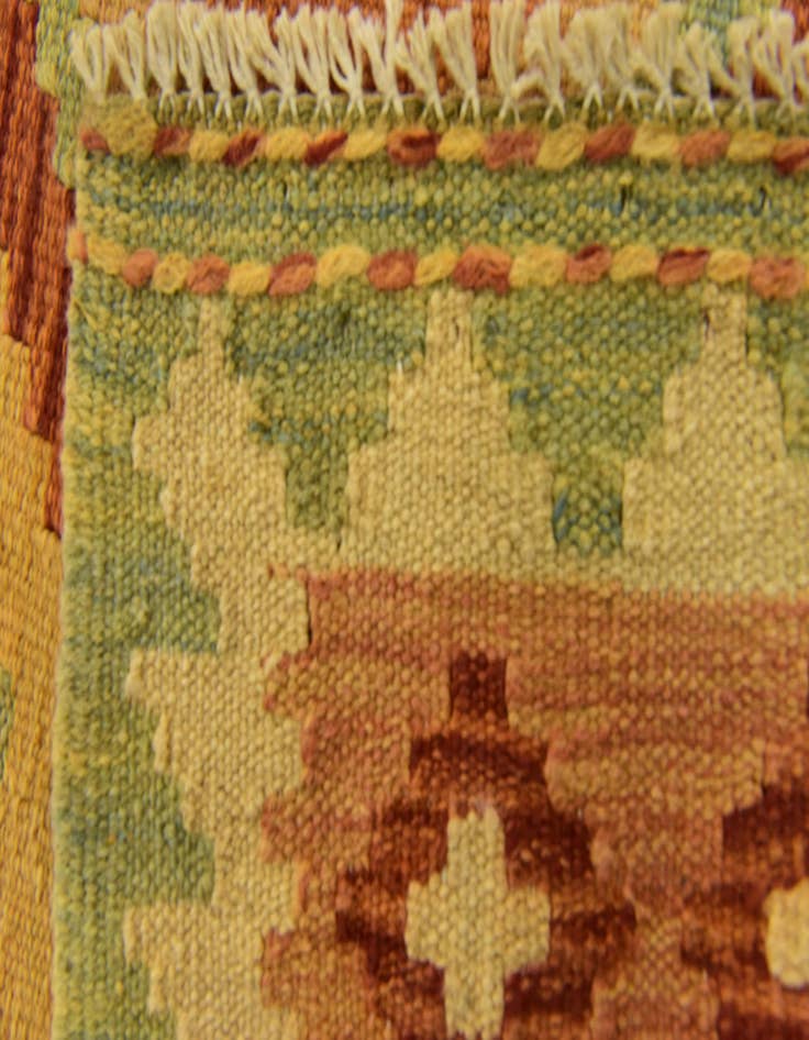 Detail image of  4' 9 x 6' 6  Hand Woven Kilim Waziri Wool Rug