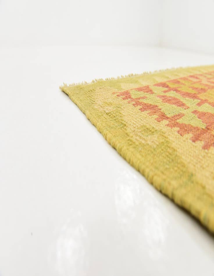 Detail image of  4' 10 x 6' 7  Hand Woven Kilim Waziri Wool Rug