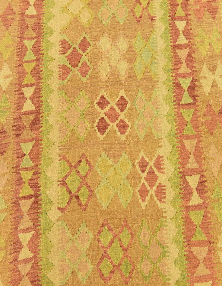 Detail image of  4' 10 x 6' 9  Hand Woven Kilim Waziri Wool Rug