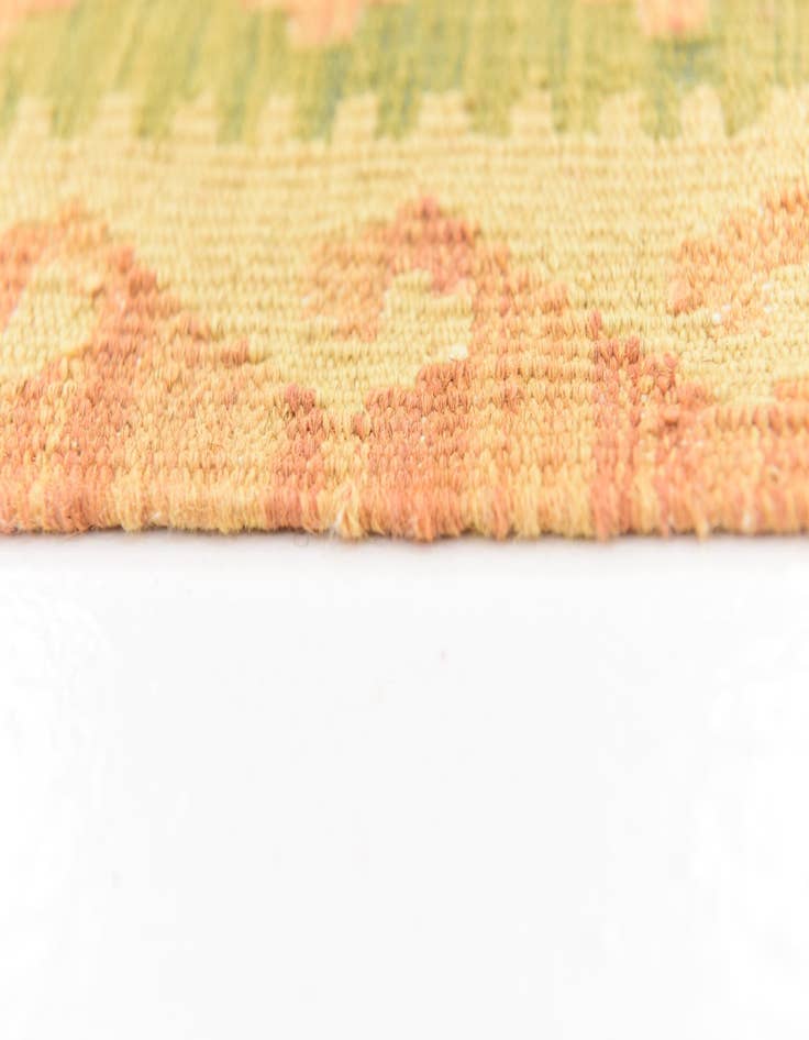 Detail image of  4' 5 x 6' 5  Hand Woven Kilim Waziri Wool Rug