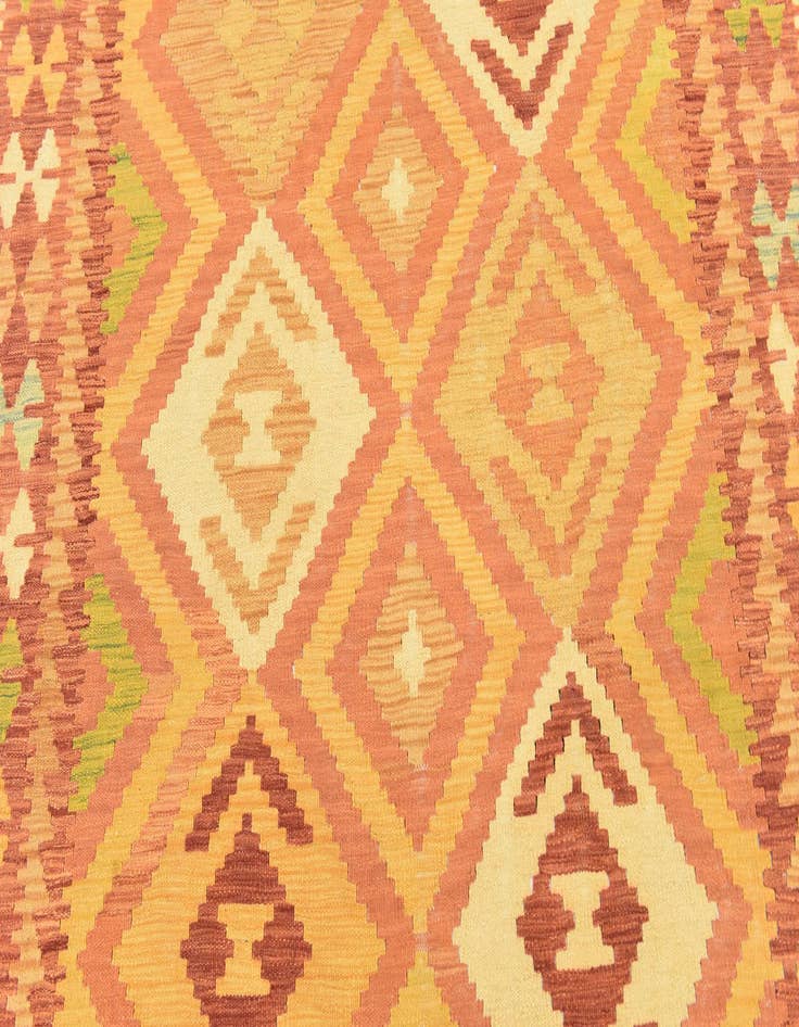 Detail image of  4' 7 x 6' 7  Hand Woven Kilim Waziri Wool Rug