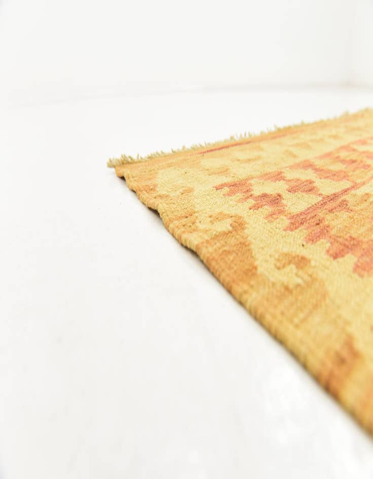 Detail image of  4' 9 x 6' 8  Hand Woven Kilim Waziri Wool Rug