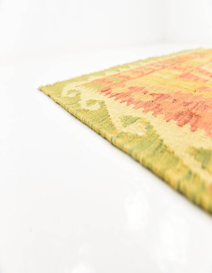 Detail image of  4' 10 x 6' 6  Hand Woven Kilim Waziri Wool Rug